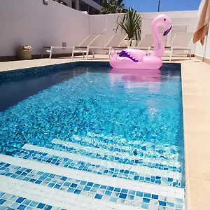 villa-hortensia-costa-adeje-tenerife.adeje-hotels.com/